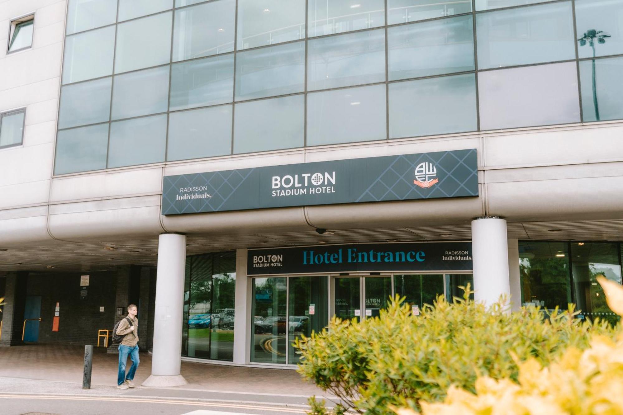 The Bolton Stadium Hotel, A Member Of Radisson Individuals Exteriör bild