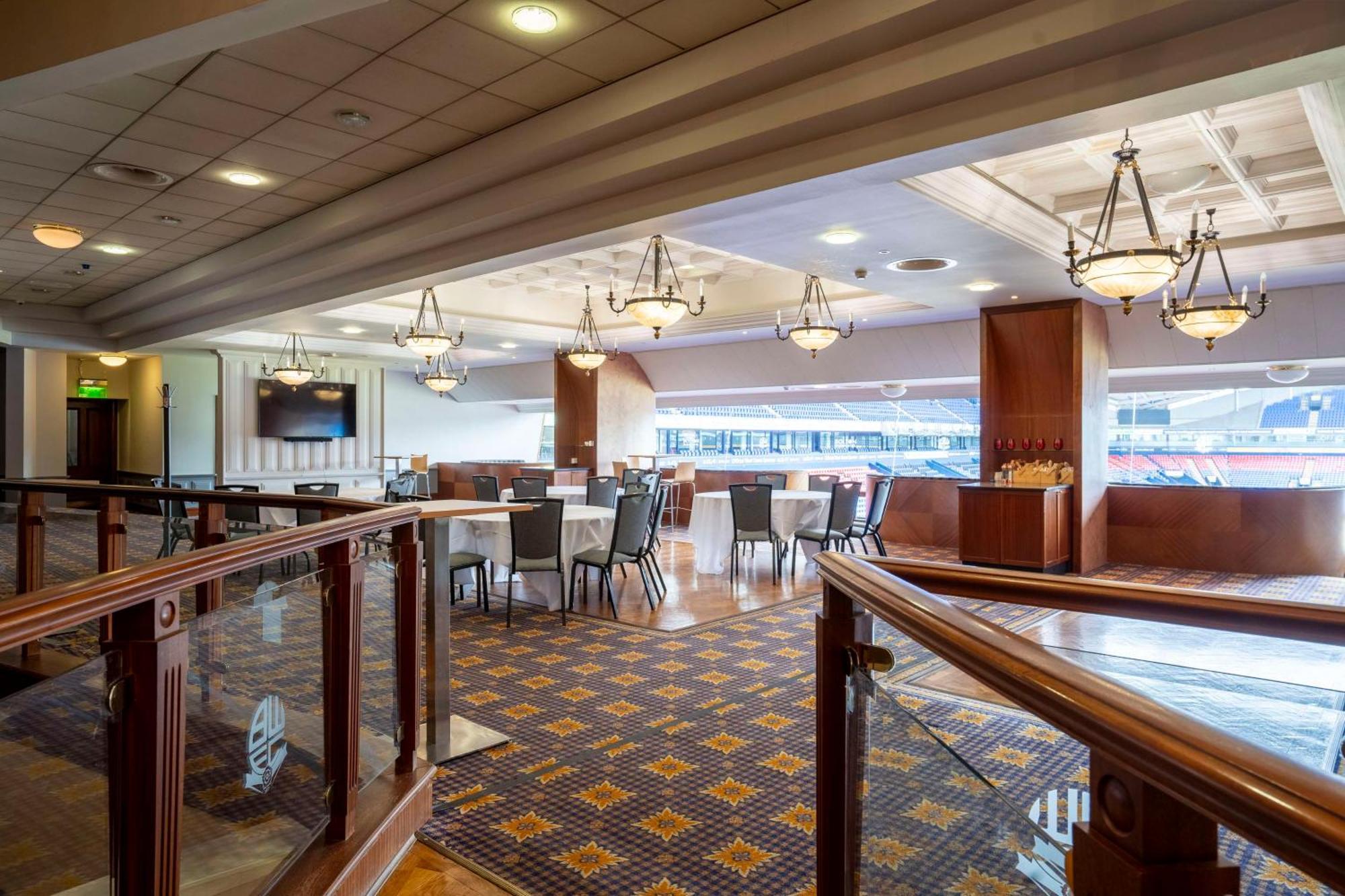 The Bolton Stadium Hotel, A Member Of Radisson Individuals Exteriör bild
